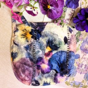 Cwtch Facecloth - Printing Pansies: Heartsease #1