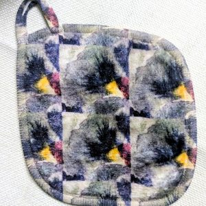 Cwtch Facecloth: Printing Pansies; Rya Grey#3