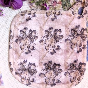 Cwtch Facecloth: Inky Ones; Cow Parsley Umbrel